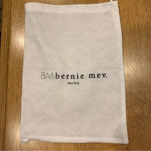 Bernie Mev. Dust Bag‎